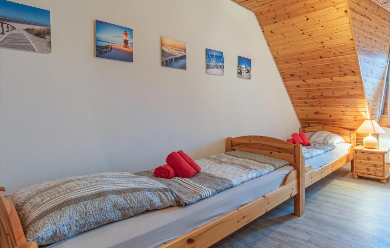 Awesome Home In Friedrichskoog-Spitze With 2 Bedrooms And Wifi Екстер'єр фото
